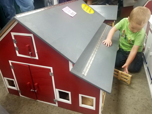 wooden toy farm buildings